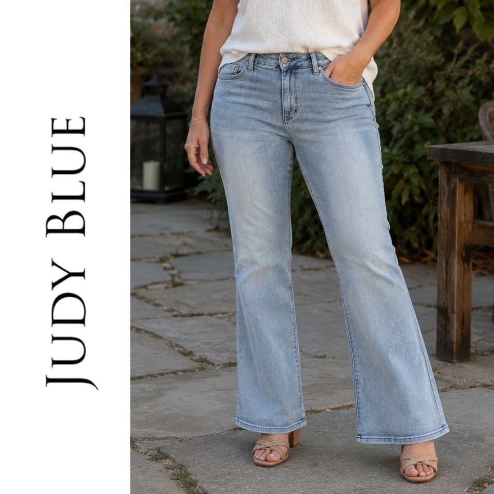 Judy Blue, Bootcut Jeans Light Wash High Rise Stretch Denim Blue Size 16W